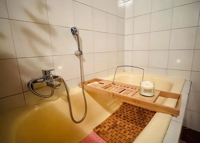Apartment Wow House In