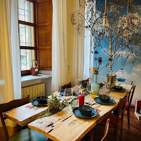 Apartment Wow House In